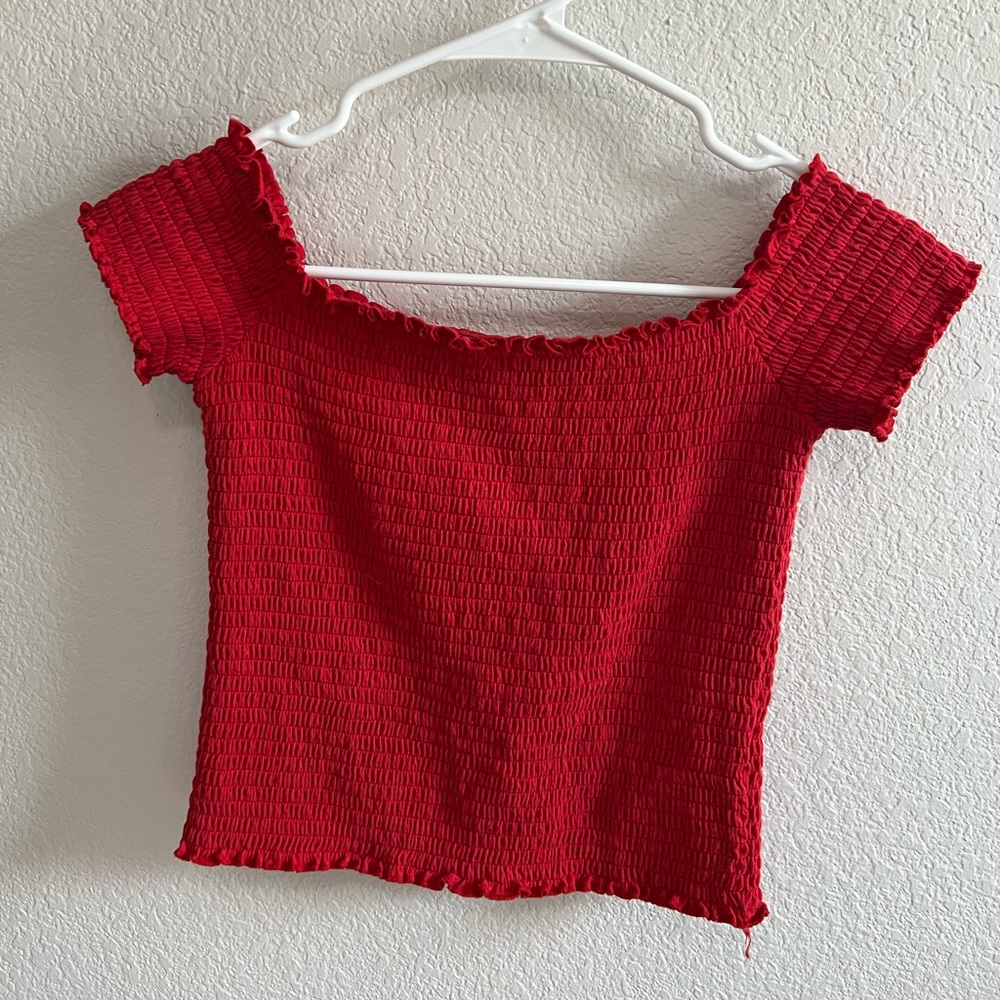 Hollister off the shoulder top size M